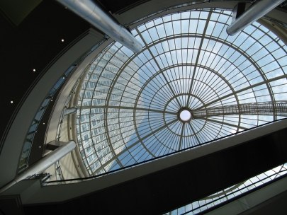 under the sky at canary wharf