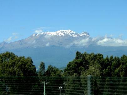 Ixtacc�huatl volcano, on the road from Puebla to Mexico City