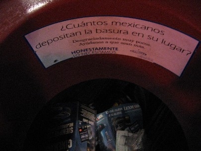 How many Mexicans put trash in its place? Unfortunately very few. Help us to increase the number